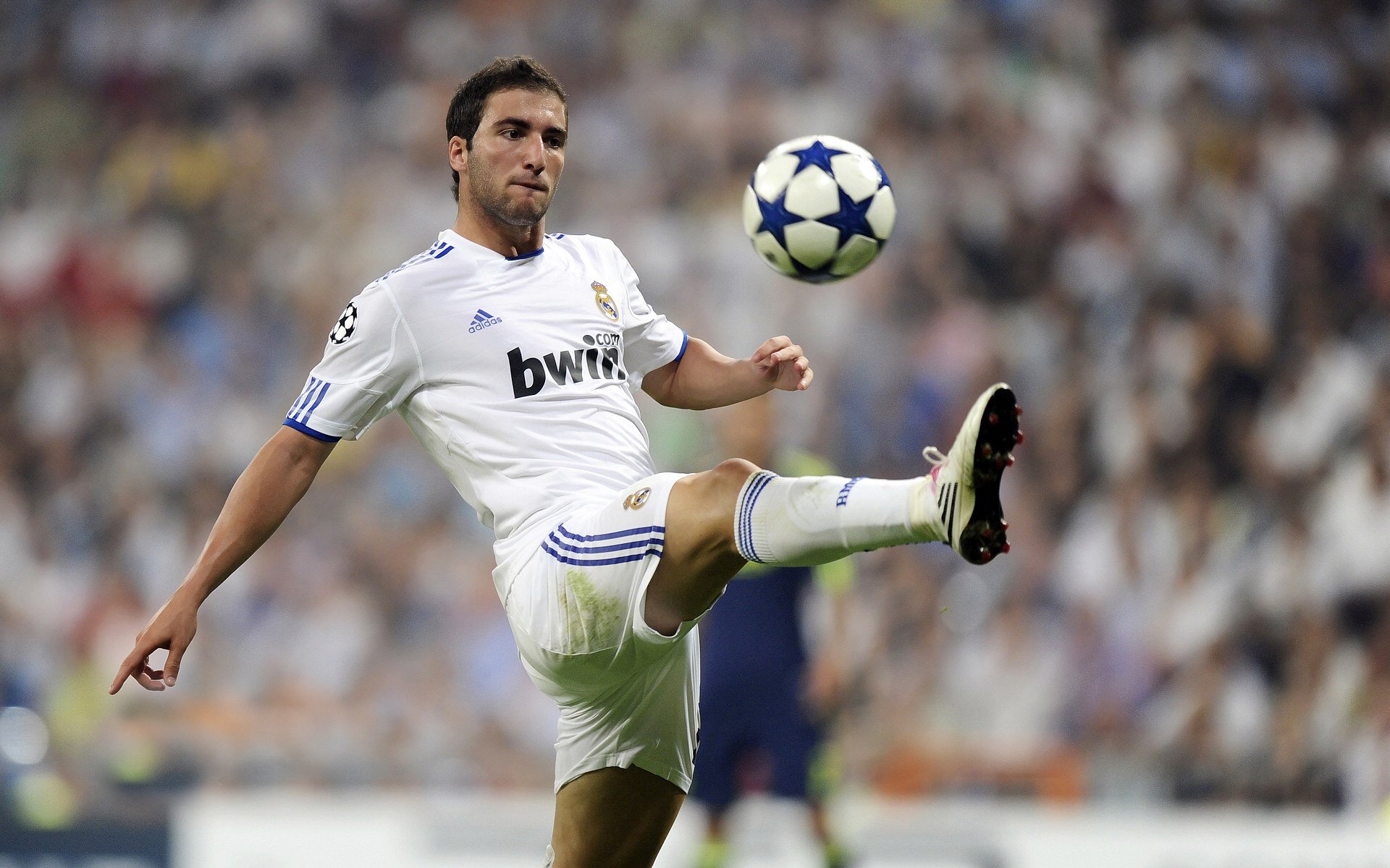 拉文谈心态调整称需摆脱压力困扰，拉文还有提升空间吗